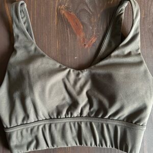 Army Green Savvi Sports Bra / crop Top size small BUNDLE 2/$10